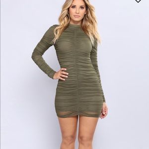 Fashion nova Paparazzi ruched dress